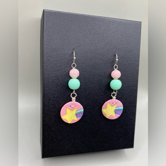 🌟2/$20 💕🌈💫Whimsical Pastel Kawaii Shooting Star Drop Earrings - Picture 2 of 4